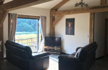 Trelaske Mill Cider Barn-with Hot Tub, Fire Pit BBQ - Foto 3