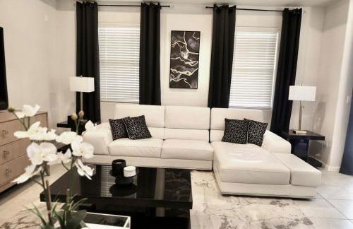 Westside El Paso Modern Retreat! - Foto 1