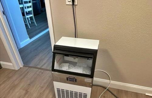 Relaxing canal front 2 BR pool home in North Port - Pineapple Way - Foto 31