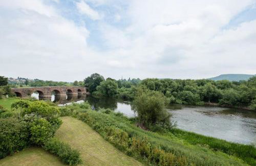 Luxury 2 bedroom cottage overlooking the River Wye - Foto 32