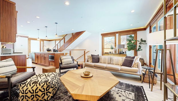 Obsidian Ski & Golf Villa 3 Bdr, Prime Location! - Foto 2, Profilbild