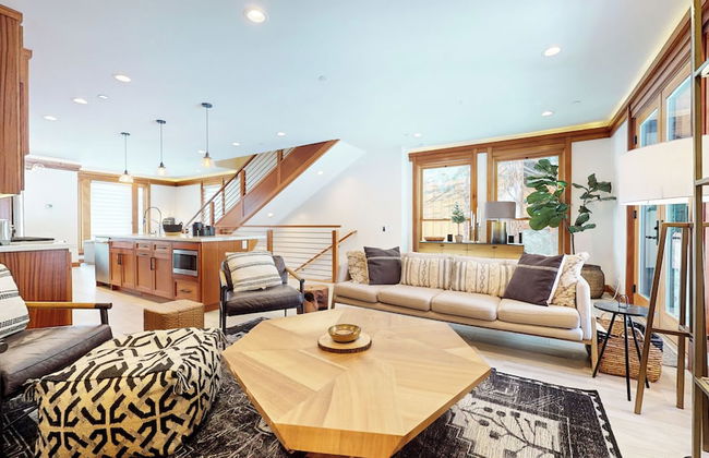 Obsidian Ski & Golf Villa 3 Bdr, Prime Location! - Foto 1