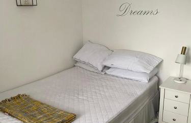 Large 6BR Home Sleeps 12 Free Parking & WiFi - Foto 25