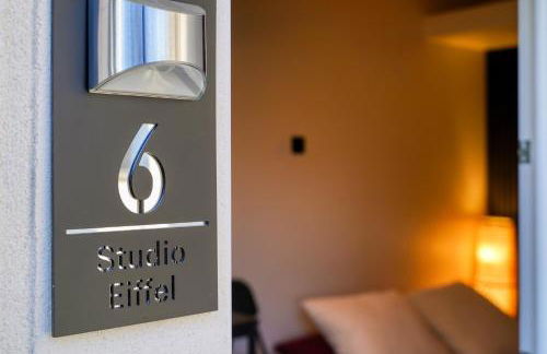 Paris-Eiffel, bienvenue -terrasse -Netflix - Foto 2