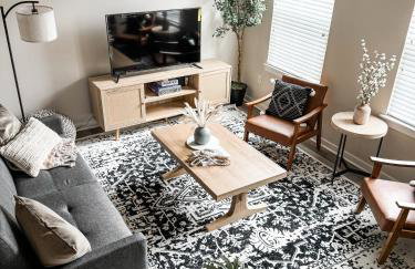 Elegant & Modern Plymouth 3-bed 25-bath Townhome - Foto 1