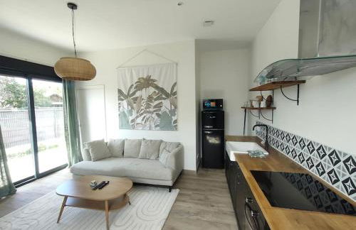 Maison cosy et élégante -Tram A et E 300 m, - Bordeaux 15 min - Foto 6