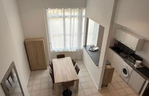 OULLINS T3 COSY 70M2 - 6 Pers 2 Chambre - 2 Mezzanines Métro & centre à Pied - Foto 32