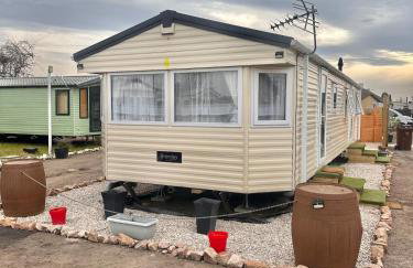Delta, Bromley 4-Bedroom Located in Uddingston, Glasgow at Maryville Caravan Site - Photo 7