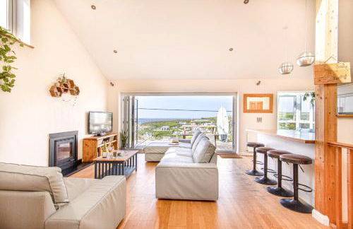 Sea views, Cornwall, Portreath, hot tub, sauna - Photo 1