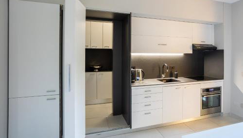 Elegant & Comfortable Modern Home with swimming pool - Foto 2, stove