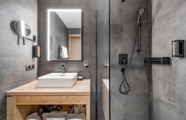 Summit Seefeld - Photo 29