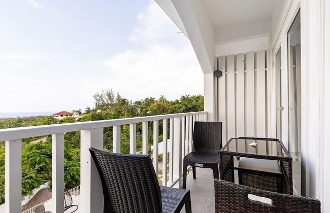 Charming Sea View Town House Chef Driver Optional - Photo 12