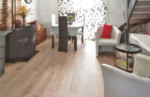 Chalet rustique à La Salvetat-sur-Agout avec vue montagne - Foto 4