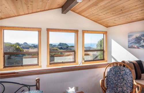 Albatross House with Ocean View Hot Tub - Foto 46