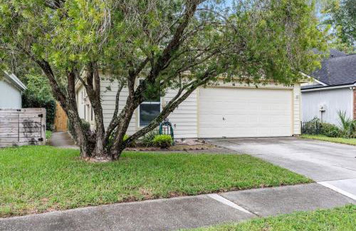 3br 2bath near Town Center - Photo 43