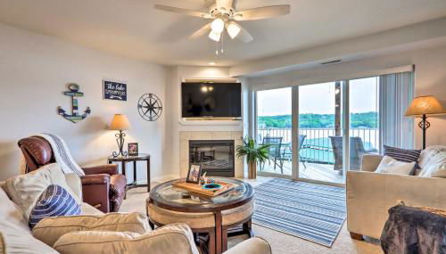 Unwind Poolside! Waterfront Ozarks Condo - Foto 3