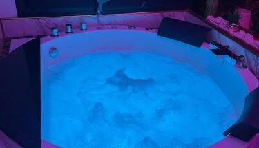 L'Aurore Love Room de prestige jacuzzi sauna piscine chauffée cuisine - Foto 4