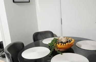 1 BR Corby Town Centre Contractors & Family Friendly - Photo 24