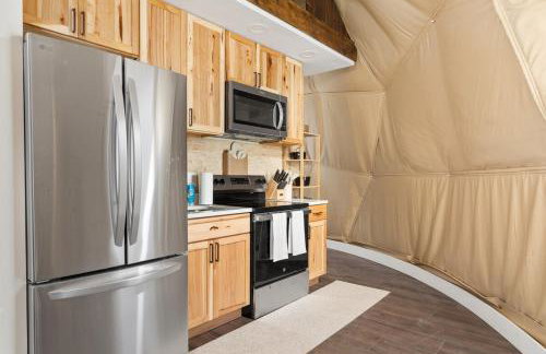 Sky Dome - Romantic Stay, Hot Tub, Wi-Fi, AC & Heat - Photo 20