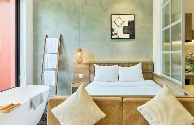 KIN WANDER TAN PHONG, THE MOONAGE - Foto 70