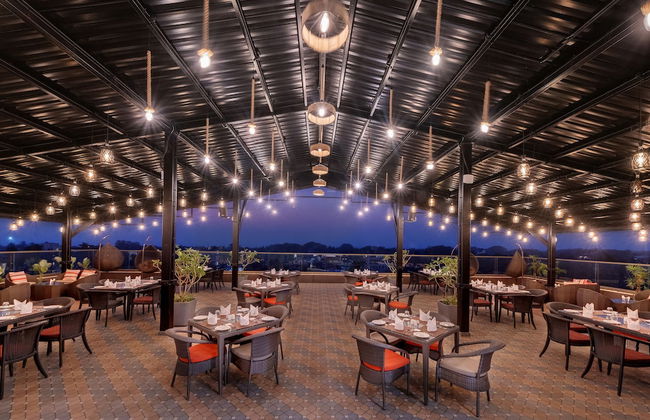 The Fern Habitat Candolim Goa - Foto 20