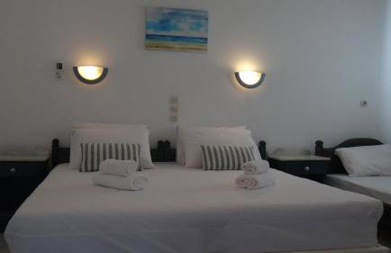 Blue & Sea Studios Apartments - Photo 3