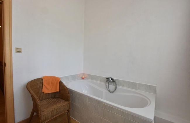 Former Hotel in the Centre and Near the Beach in Panne - Foto 32