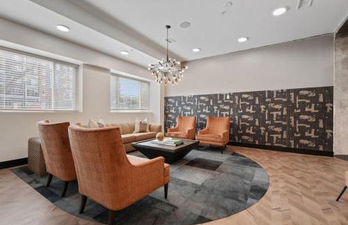 2BR and 2BA Near Events, Dining, and TRAX - Foto 47