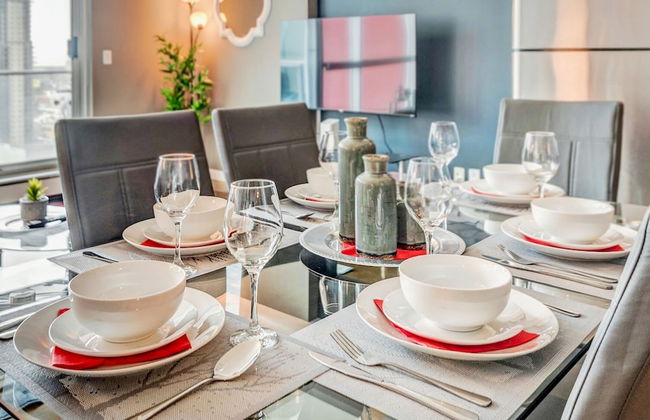 Downtown Condo w Incredible Views and BBQ - Photo 13