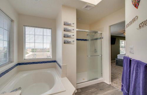 Explore ABQ and Rancho Rio Family Home with Patios! - Foto 14