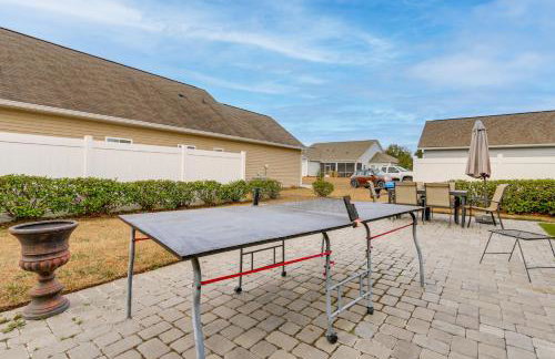 Community Pool! Family-Friendly Savannah Retreat - Foto 30