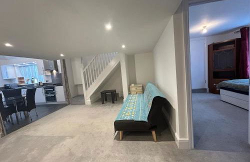 3 Bedroom Lovely Calm Independent Home - Foto 29