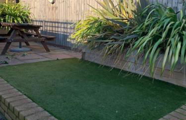 3 Bed Family House Free Parking - Foto 4