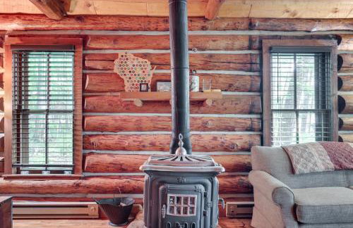 Pier and Lake-View Patio Wisconsin Northwoods Cabin - Foto 7