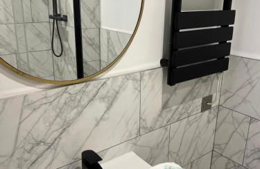 Modern Serviced Studio - Affordable Luxury with Free WIFI Free Parking Flat Screen Smart TV - Foto 3