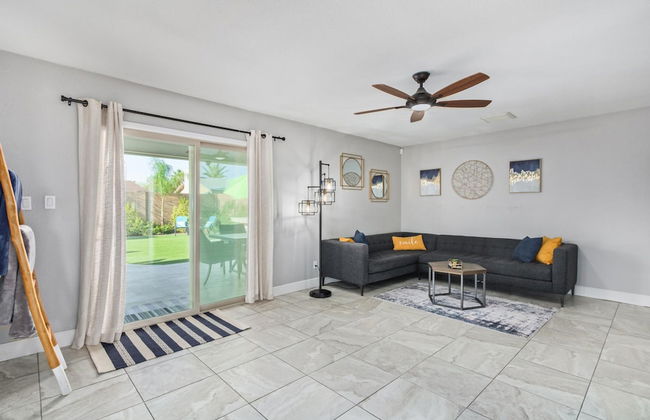 Palm Tree Paradise Heated spa Pool Firepit - Foto 19