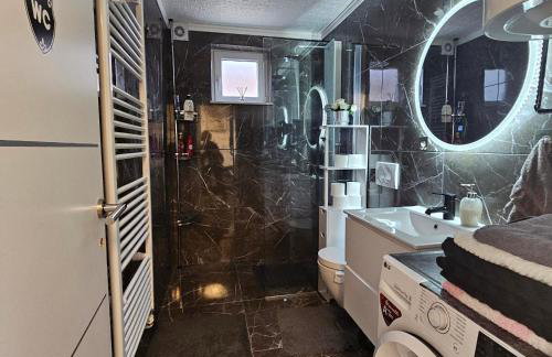 ENA 1&2 apartments-free parking 2200 m2-truck,trailer,boats friendly-EASY D1 access - Foto 30