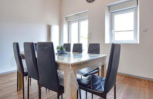 3 Bedroom Stunning Home In Creances - Foto 5