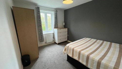 Tuffley 4 bedroom house - Foto 5