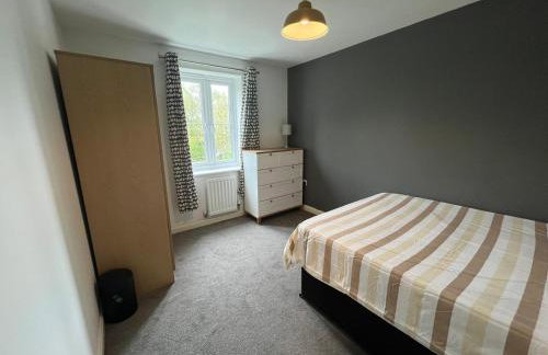 Tuffley 4 bedroom house - Foto 5