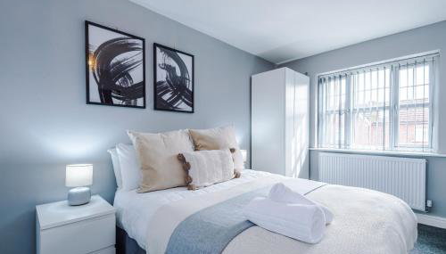 Spacious 3-BR Escape in Coseley with Free Parking - Foto 1