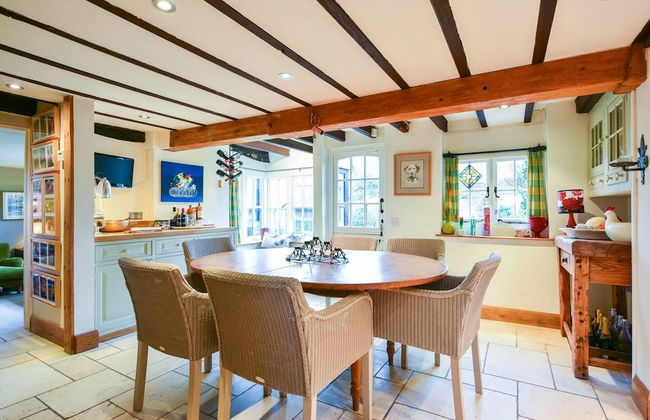 Lovely 4-bed House in Village of Sandhurst - Foto 27