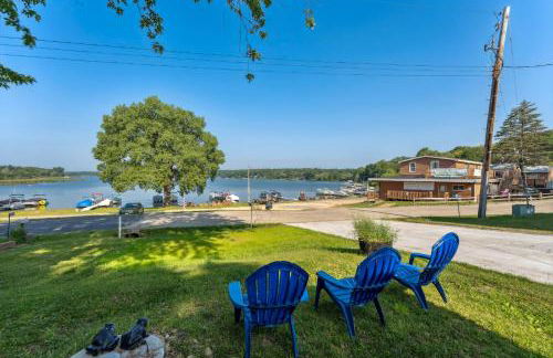 Delavan Retreat with Patio on Turtle Lake! - Foto 24