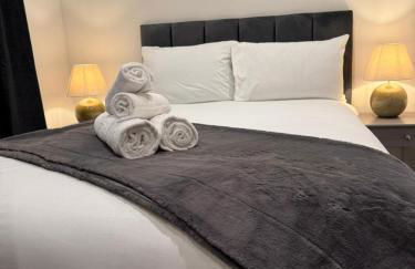 Large Luxury 5BDR Home 2 Bath and Free Parking - Foto 15