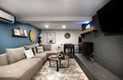 Riverside Rose Cabin: Luxe*LogCabin*MtnView*Sleeps12*Secluded*Shenandoah - Foto 20