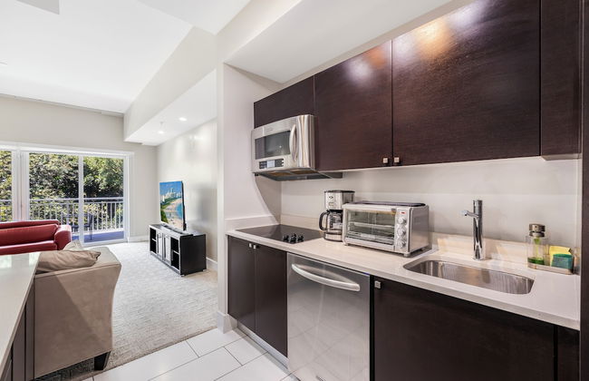 Exclusive Doral Stay W Luxury Amenities - Photo 18