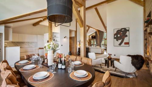 Luxury Penthouse - Panoramic Views, Walkway Balcony, Private Floor - Photo 4