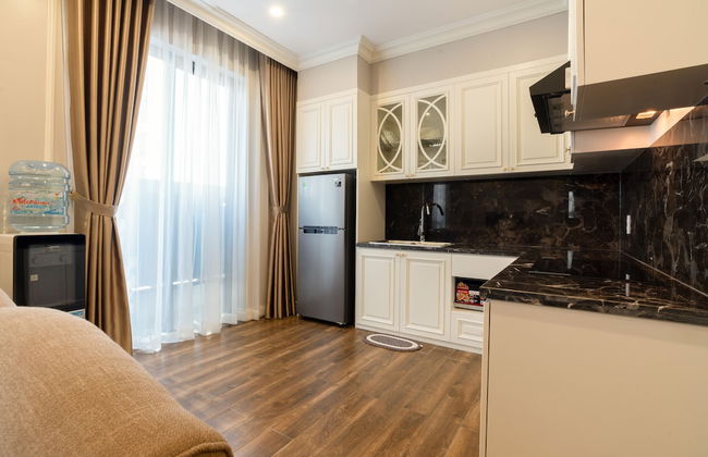 Victory Hotel & Apartment - Photo 11