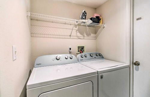 Less Than 5 Mi to Disney Parks Spacious Home with Lanai - Foto 24