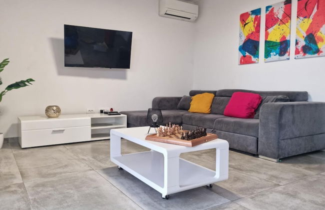 Exclusive Elegant Villa With Pool in Kastel Novi - Foto 13